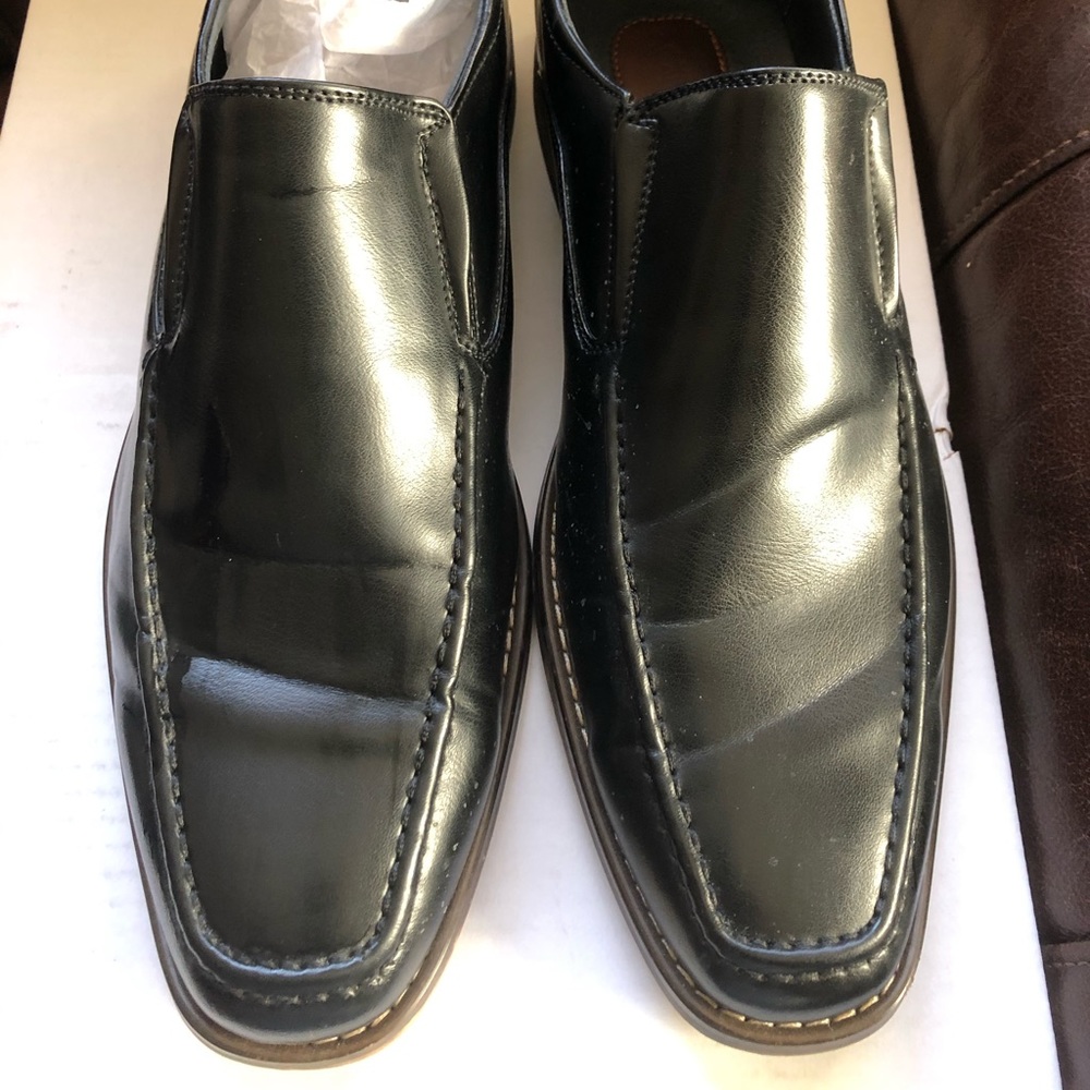 Dress shoes